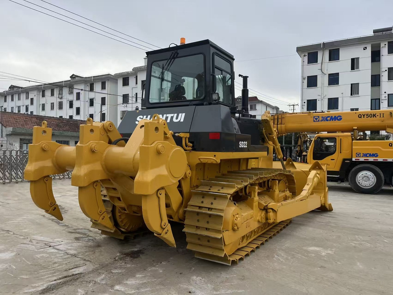 Bulldozer/