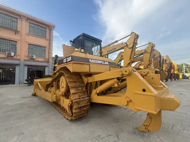 Bulldozer/