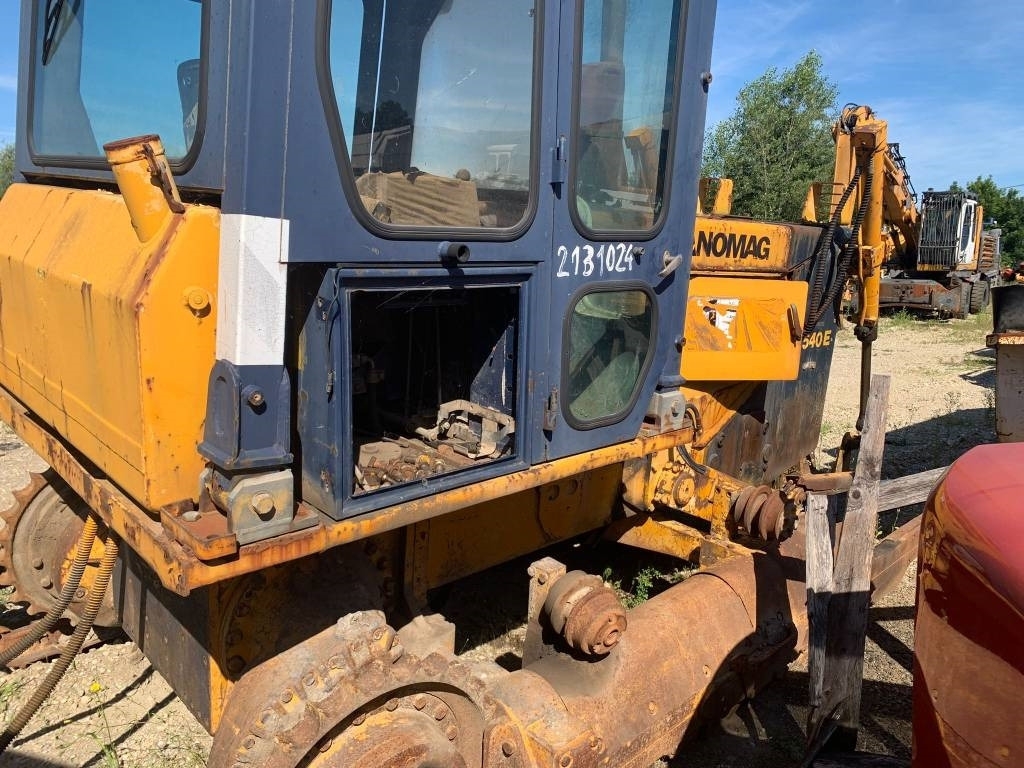 Bulldozer-