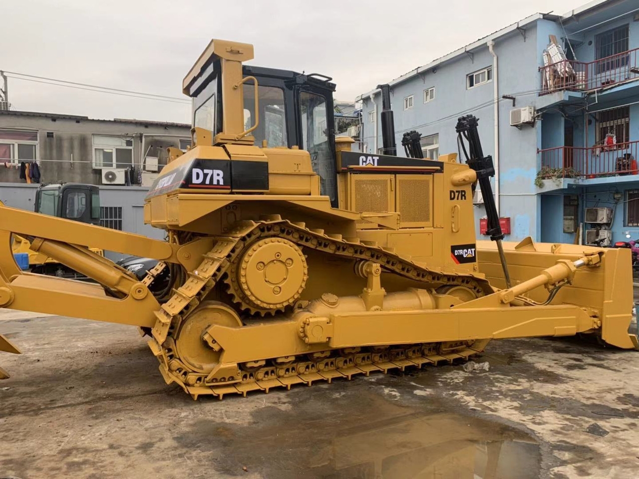 Bulldozer/