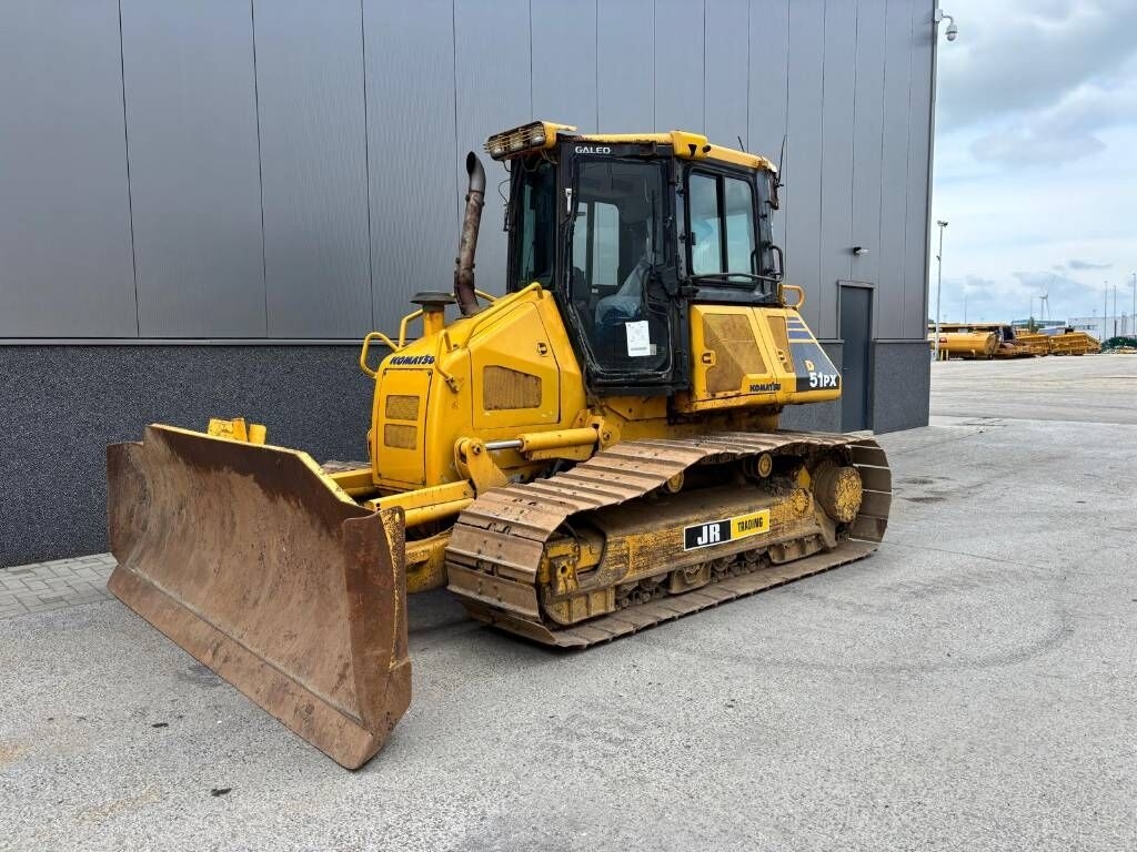 Bulldozer-