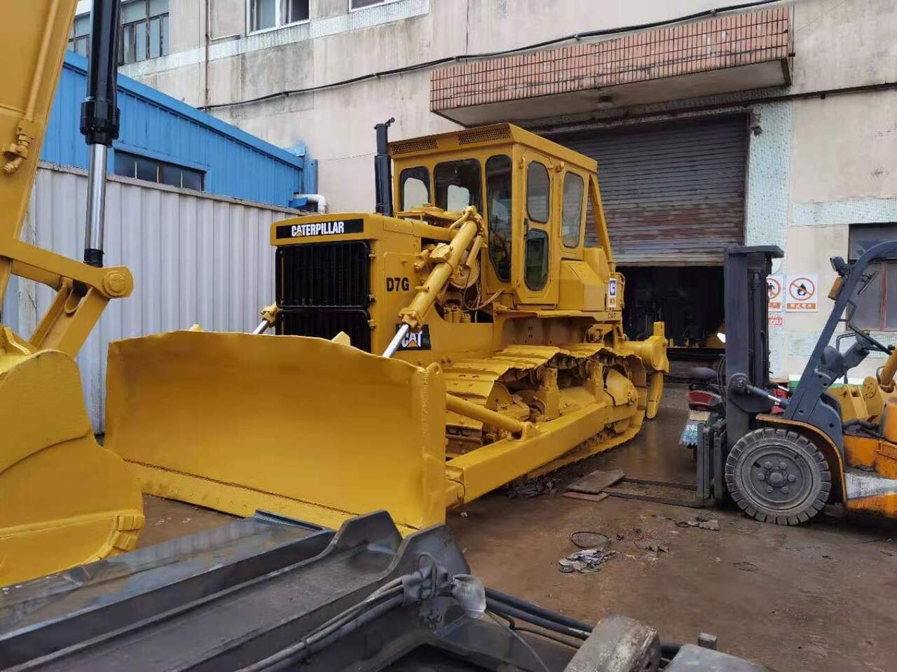Bulldozer/