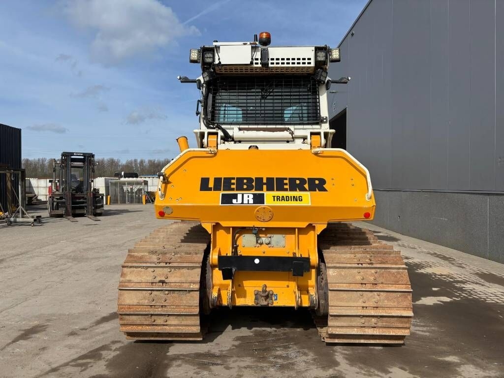 Bulldozer-
