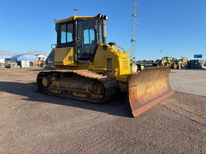 Bulldozer/