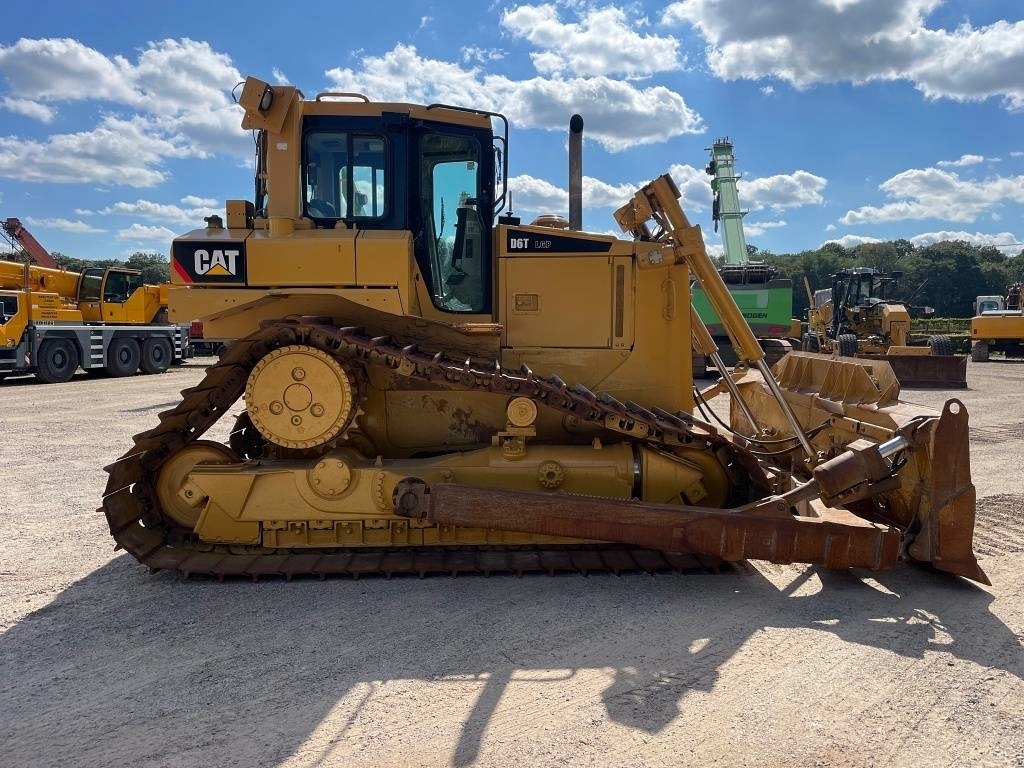 Bulldozer-