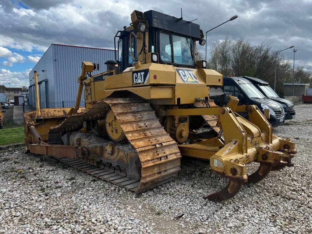 Bulldozer-