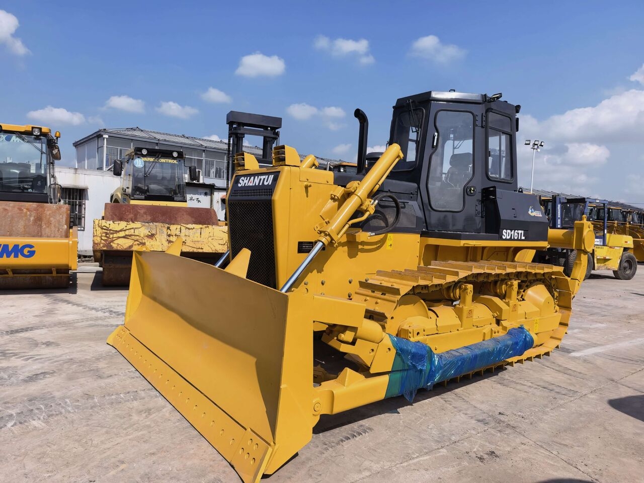 Bulldozer/