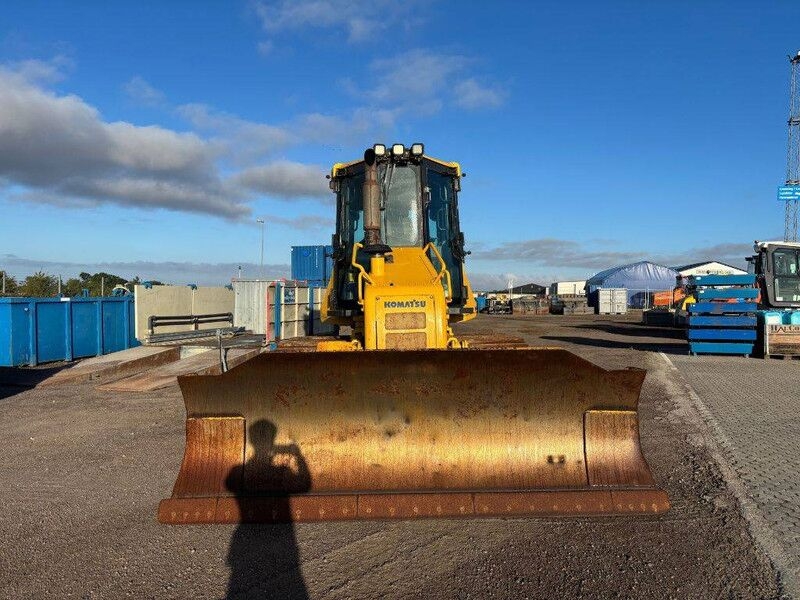 Bulldozer/