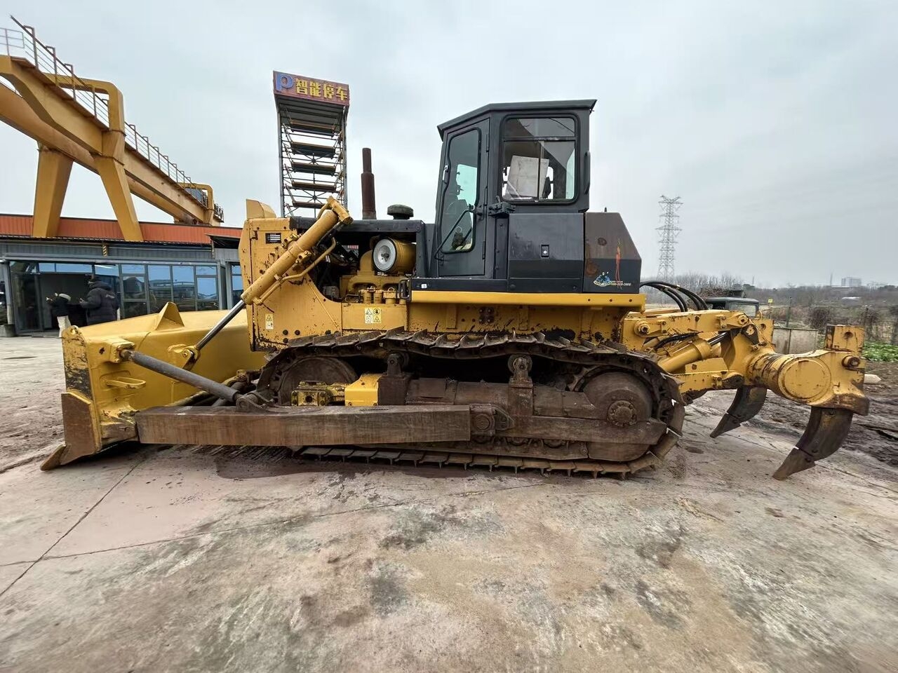 Bulldozer/