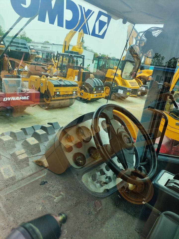 Bulldozer/