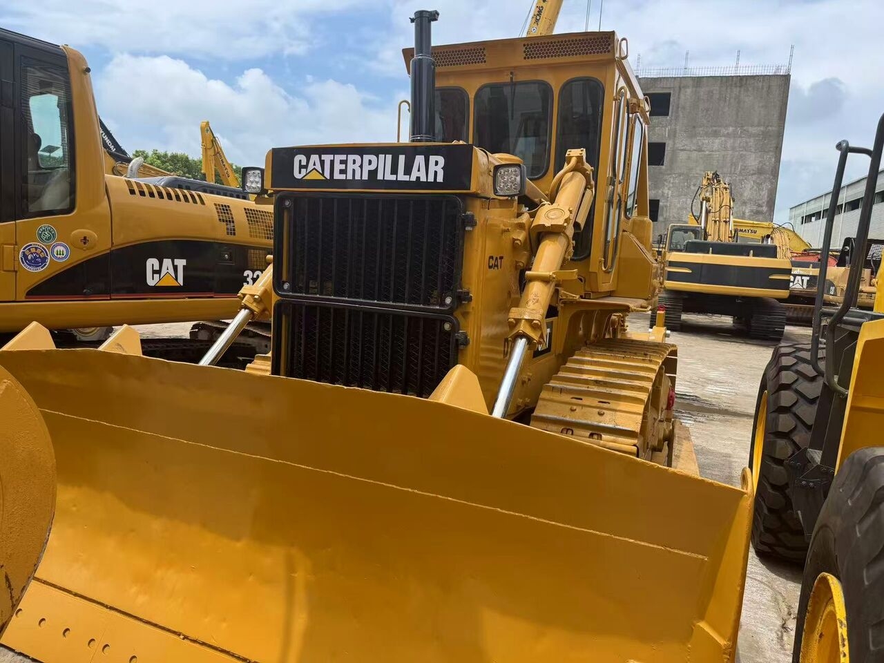 Bulldozer/